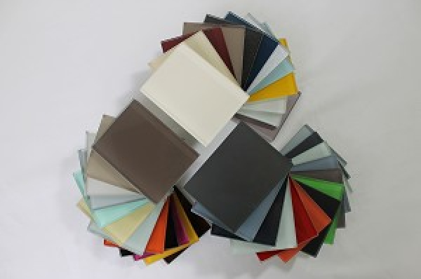 Lackiertes Glas (LACOLOR) Rich Aluminium extraweiß - RAL 9007