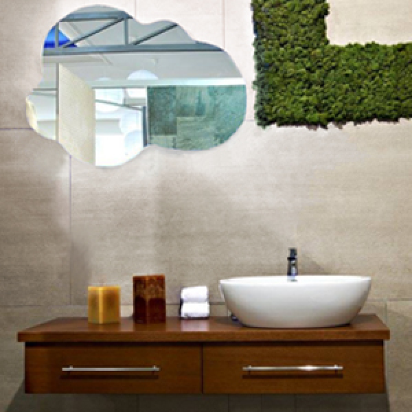 Badspiegel Wolke 900 x 900 mm, Kanten poliert